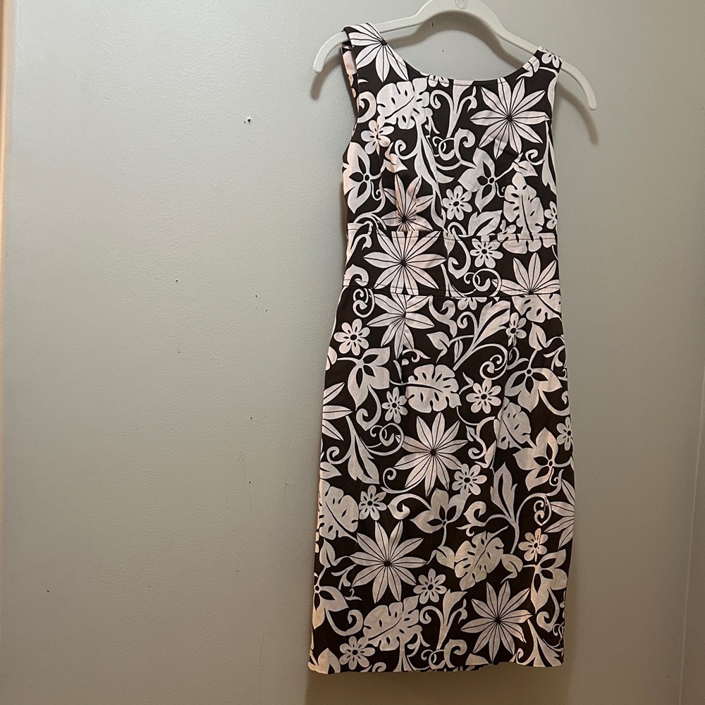 Floral Sleeveless Dress - Brown and White